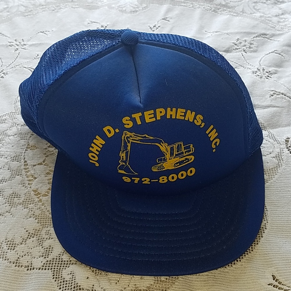 Vintage Trucker hat, with mom n pop logo